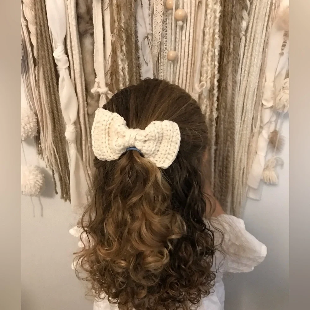 Crochet sage color boho hair bow with clasp listing is for sage bow only